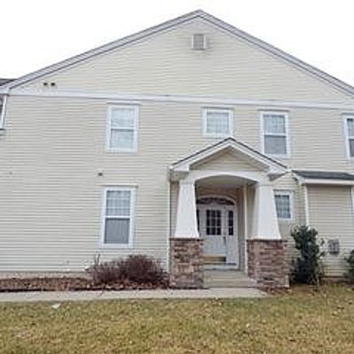 53 Cornwall Ln, Middletown, NY 10940