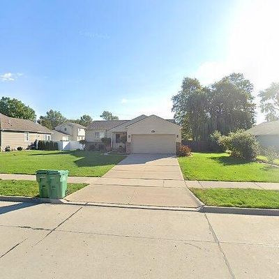 5690 Henry Ruff Rd, Garden City, MI 48135