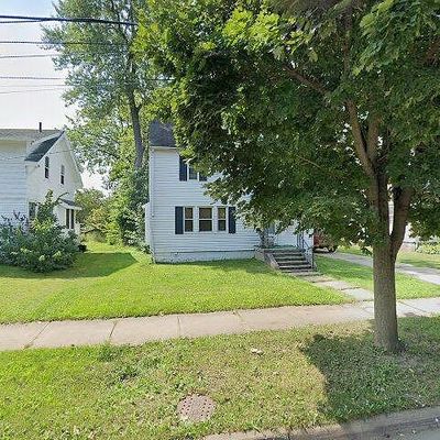 848 Lovers Ln, Akron, OH 44306