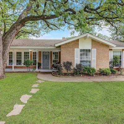 719 White Oak Ln, Arlington, TX 76012