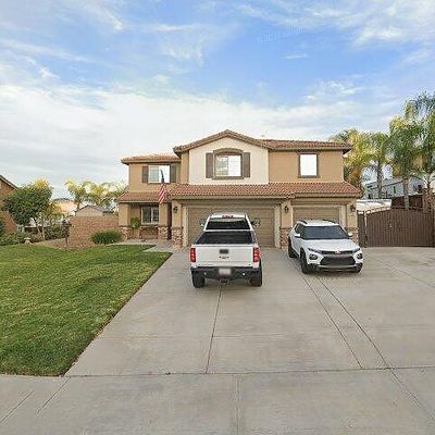 9362 Newbridge Dr, Riverside, CA 92508