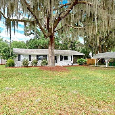 1106 Wayne St, Darien, GA 31305