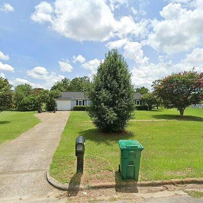 104 Jowers Ln, Leesburg, GA 31763