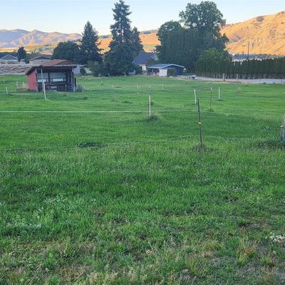 14420 Olin St, Entiat, WA 98822