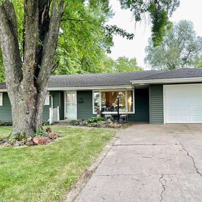 126 N High Dr Ne, Hutchinson, MN 55350