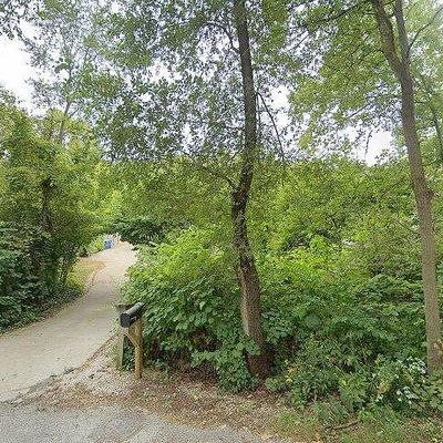 19 N Woodland Trl, Palos Park, IL 60464