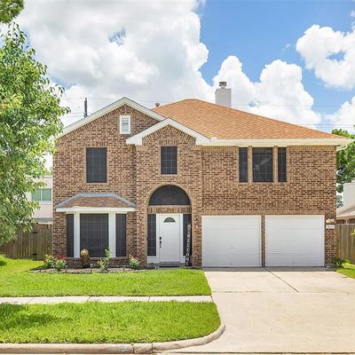 16107 Lakestone Dr, Tomball, TX 77377