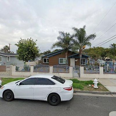 1613 S Diamond St, Santa Ana, CA 92704