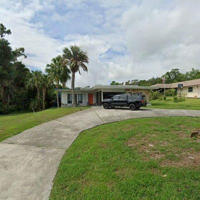 211 E Magnolia Ave, Howey In The Hills, FL 34737