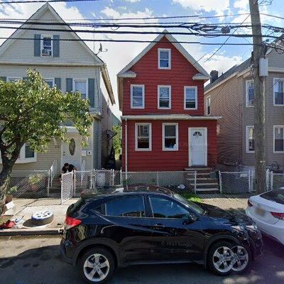 220 Erie St, Elizabethport, NJ 07206