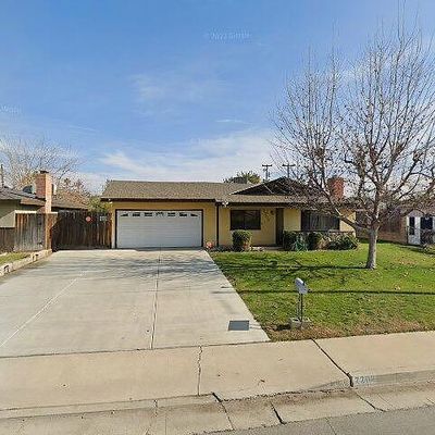 2208 Oriole St, Bakersfield, CA 93309