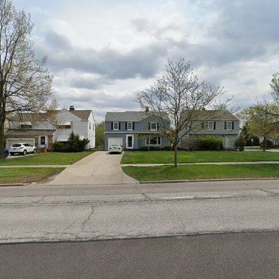 2325 S Green Rd, Beachwood, OH 44122