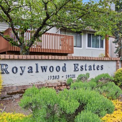 19211 40 Th Ave W #F2, Lynnwood, WA 98036