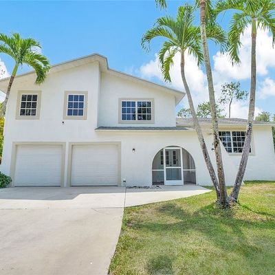 2720 68 Th St Sw, Naples, FL 34105