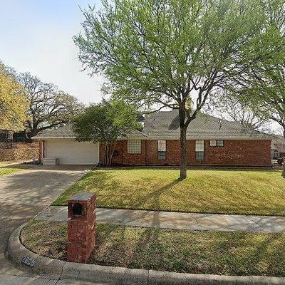 2805 Scarborough Ct, Grapevine, TX 76051