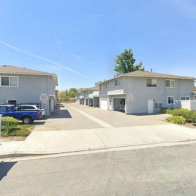 28091 Robin Ave, Santa Clarita, CA 91350