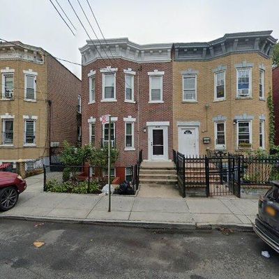 3335 102 Nd St, Corona, NY 11368