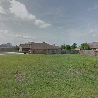 36 Prairie Oaks Dr, Santa Fe, TX 77510