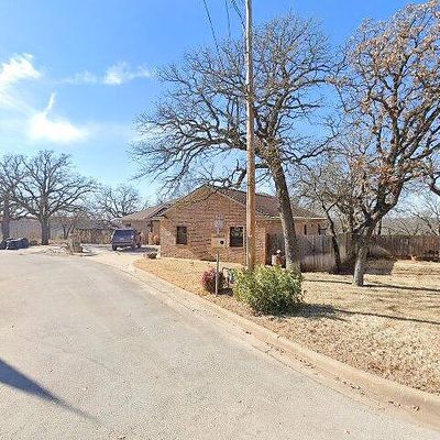 303 Nw 7 Th Ave, Mineral Wells, TX 76067
