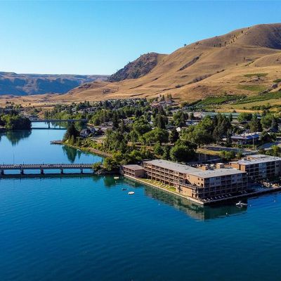 322 W Woodin Ave #302, Chelan, WA 98816