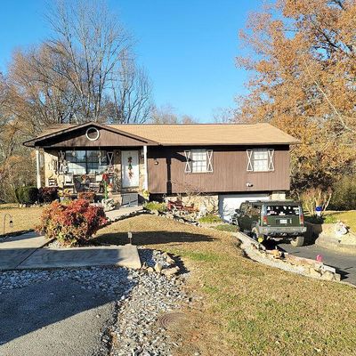 323 Standifer Cir, Dunlap, TN 37327