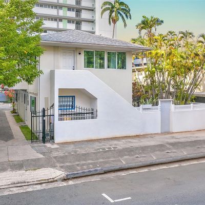 448 Kuamoo St, Honolulu, HI 96815