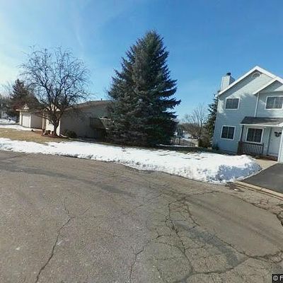 4736 Natchez Ct, Savage, MN 55378