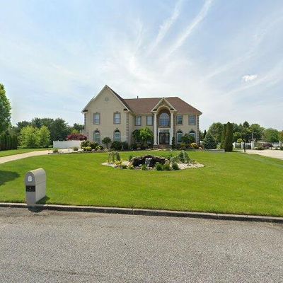 4 Windy Acres Dr, Sewell, NJ 08080