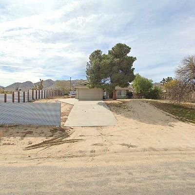 60201 Granada Dr, Joshua Tree, CA 92252