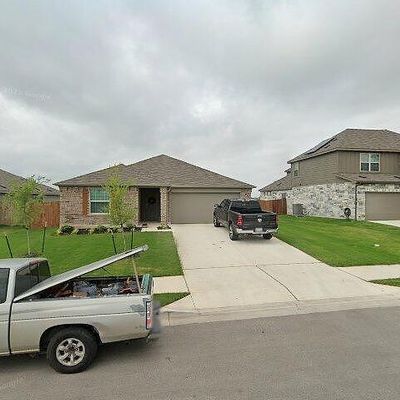 603 Chickasaw Ln, Hutto, TX 78634