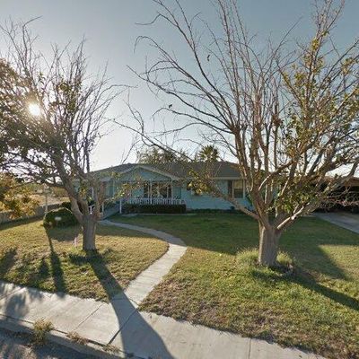 706 E 13 Th St, Mc Camey, TX 79752