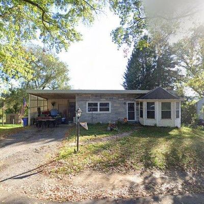 73 Parklea Dr, Hummelstown, PA 17036