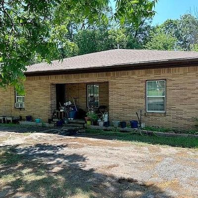 611 N Pacific St, Mineola, TX 75773