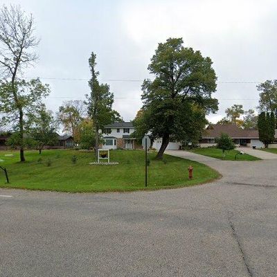 616 Shorewood Dr, Detroit Lakes, MN 56501