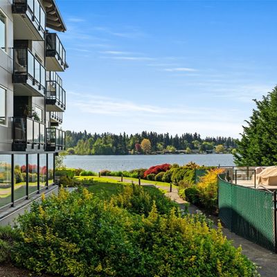 9201 Ne Juanita Dr #404, Kirkland, WA 98034