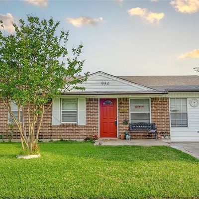 934 Lister Dr, Garland, TX 75040