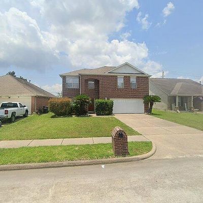 8039 Ginger Park Dr, Baytown, TX 77521