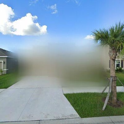 8204 Barnside View Ln, Gibsonton, FL 33534