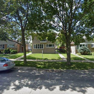 8248 Central Park Ave, Skokie, IL 60076