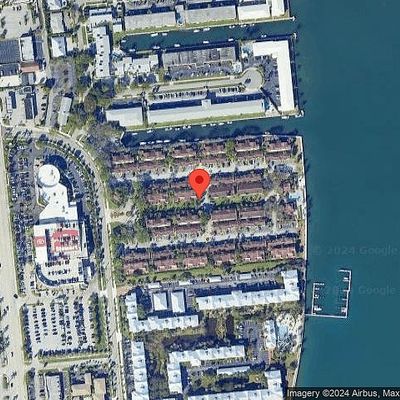 1015 Lake Shore Dr #203, West Palm Beach, FL 33403