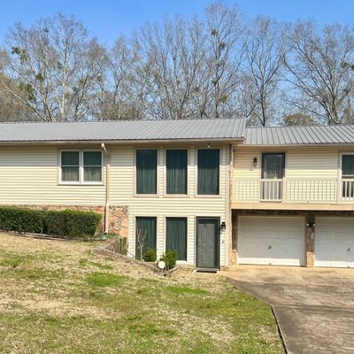 103 Harrison Dr, Talladega, AL 35160