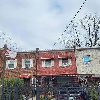 1039 E 230 Th St, Bronx, NY 10466