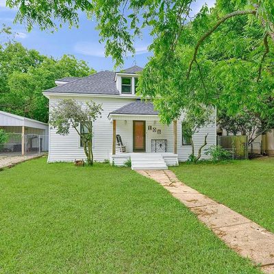 105 E Mulberry St, Leonard, TX 75452