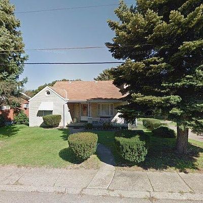 1095 Martin Ave, New Kensington, PA 15068