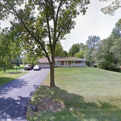 12203 N Briarhill Rd, Mequon, WI 53097