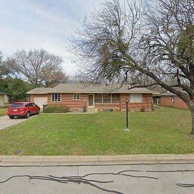 123 Varsity Cir, Arlington, TX 76013