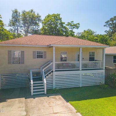 12343 Windward Dr, Gulfport, MS 39503