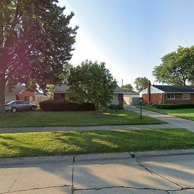13340 Whitfield Dr, Sterling Heights, MI 48312
