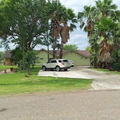 1360 Moon Lake Dr N, Weslaco, TX 78596