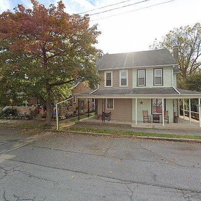 137 N Lincoln St, Palmyra, PA 17078